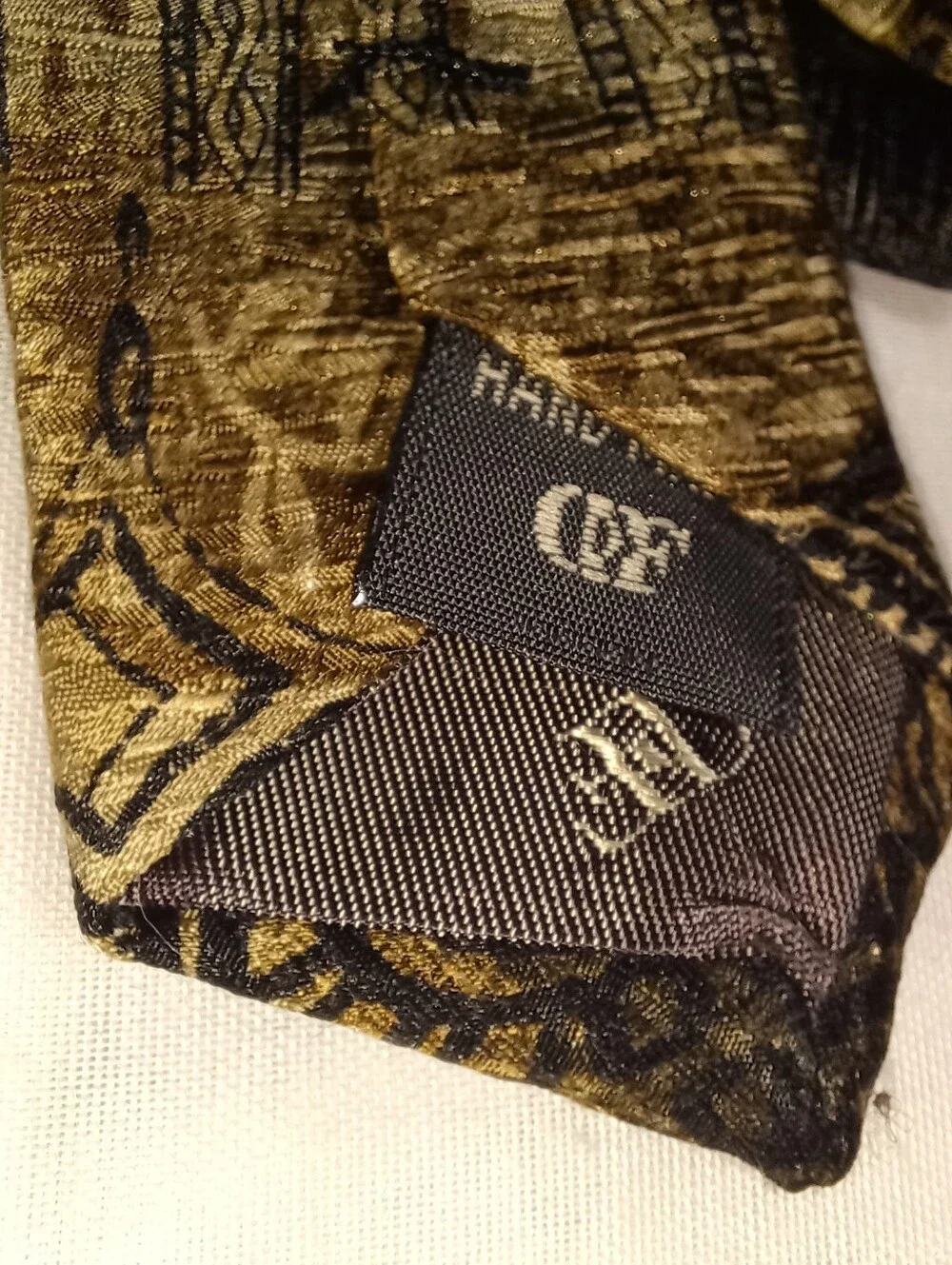 Daniel de Fasson Patterned 100% Silk Tie in Gold and Black